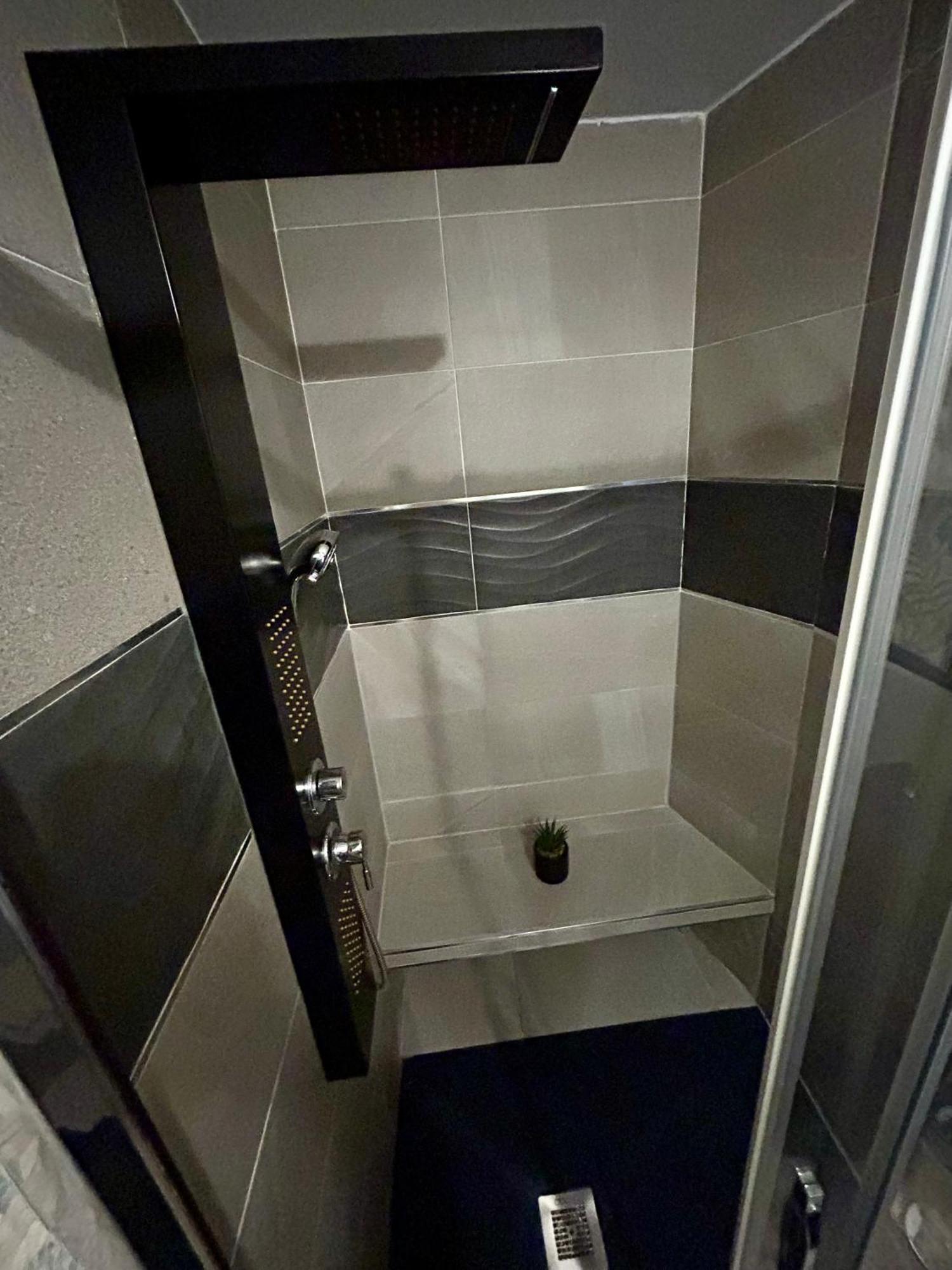 Vip Rooms Toledo - Parking Gratis - 2 Habitaciones Buitenkant foto